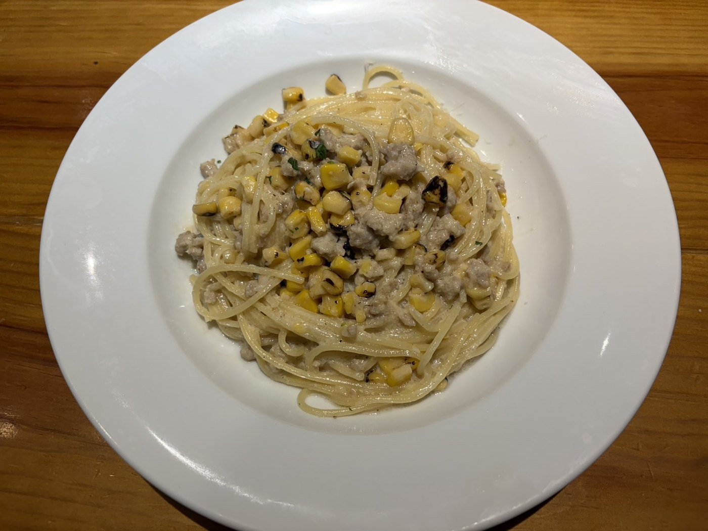サルシッチャとトウモロコシのクリーム